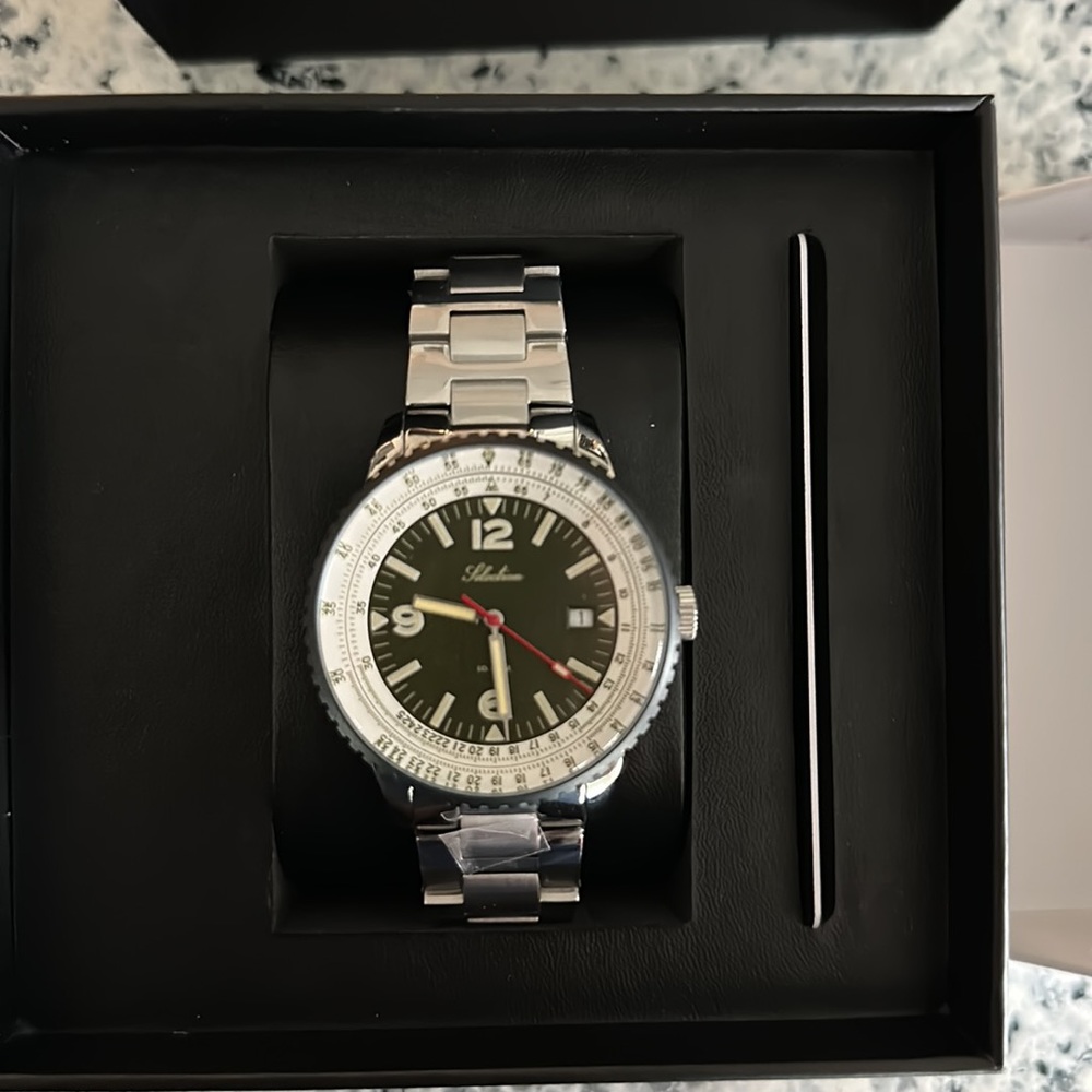 Mens Selectron watch. Brand new. Never been worn.